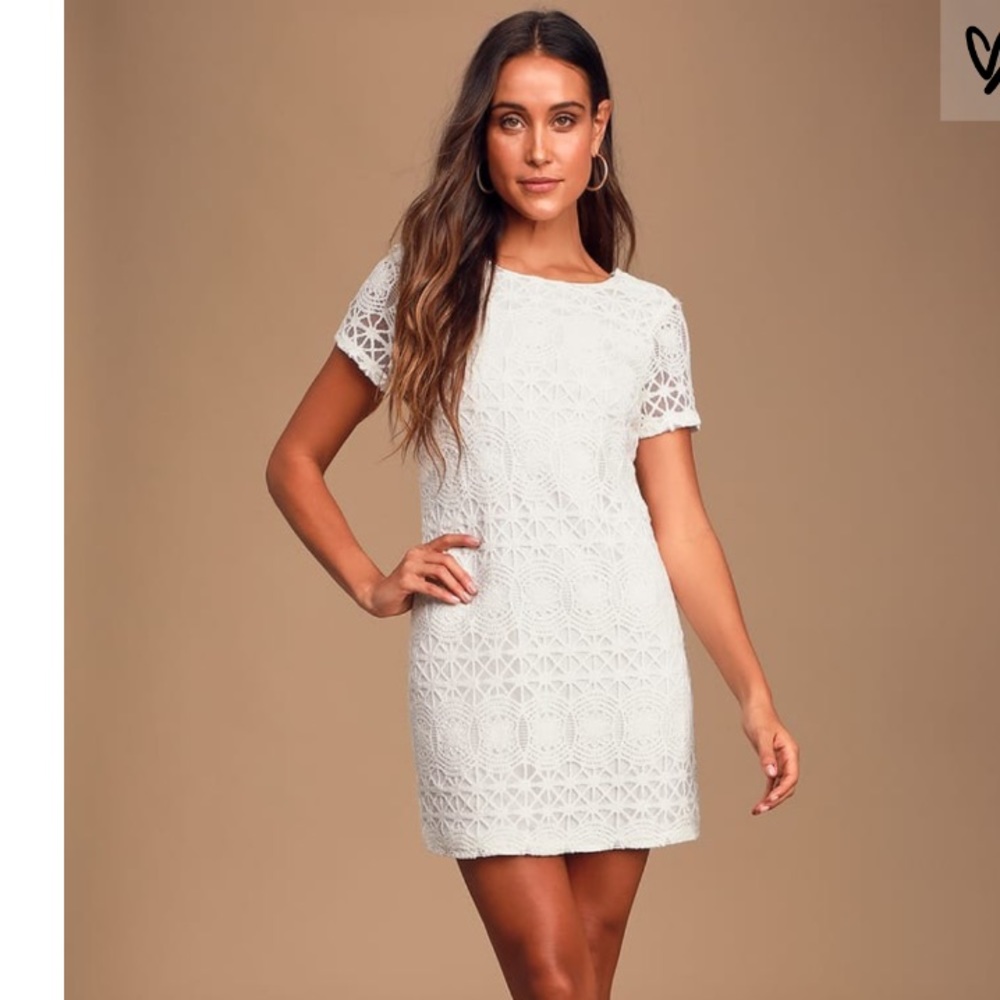 Lulus NWT white shift dress. Size medium
